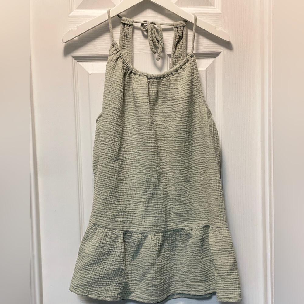 Xhilaration Textured Halter Long Tank Top in Soft Green